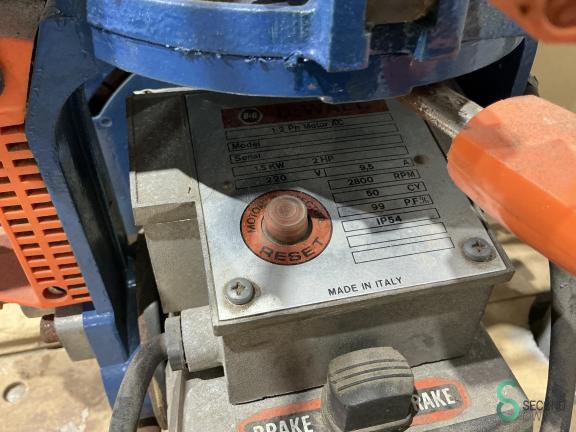 Dewalt HOU11.628 20 19568