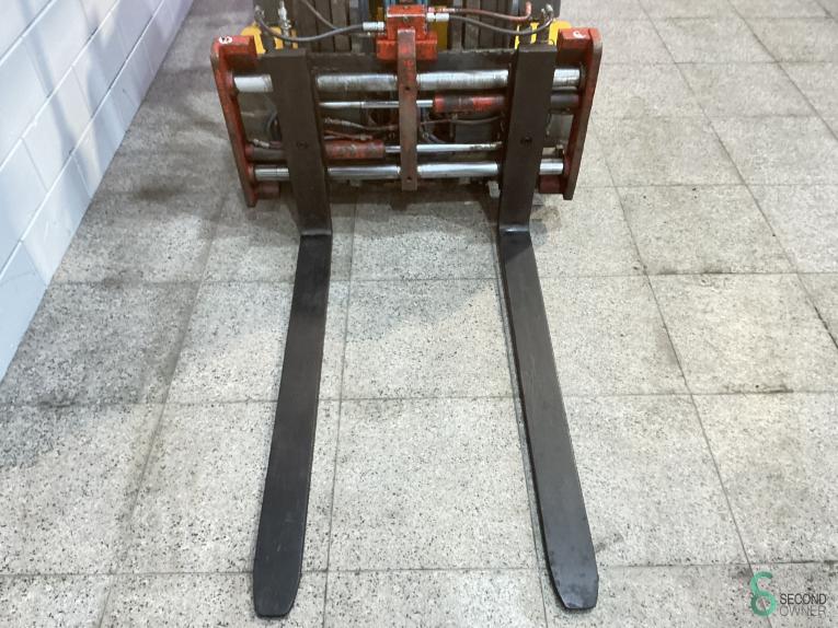 Jungheinrich EFG 320 WKH8.832 49 15941