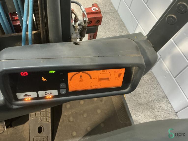 Jungheinrich EFG 320 WKH8.832 57 15941