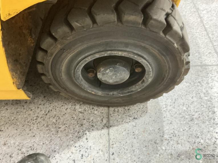 Jungheinrich EFG 320 WKH8.832 64 15941