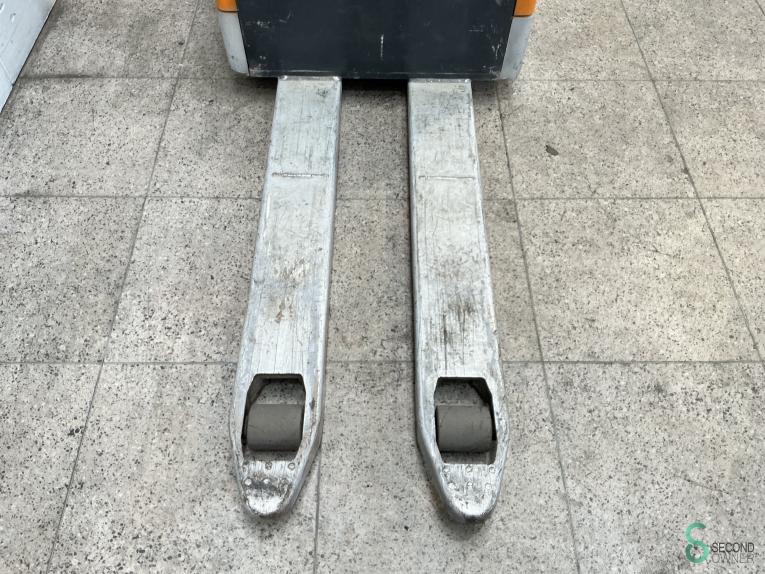 Still SU20 WKH10.519 33 18080