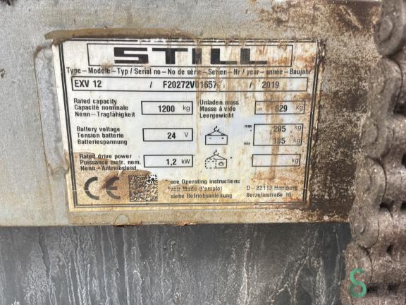 Still EXV12 WKH8.697 9 15773