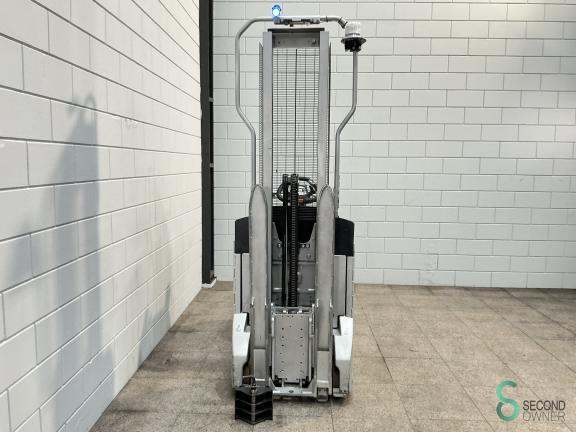 Still LTX-FF10 WKH10.005 5 17445