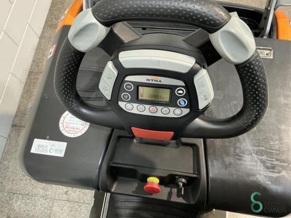 Still LTX-FF10 WKH10.005 7 17445