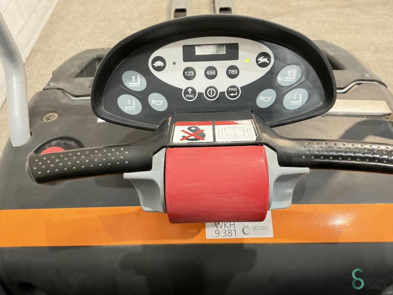 Still EXU-S24 WKH9.381 37 16682