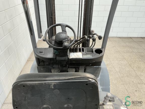 Toyota 02-8 FDF 25 WKH10.469 11 18018