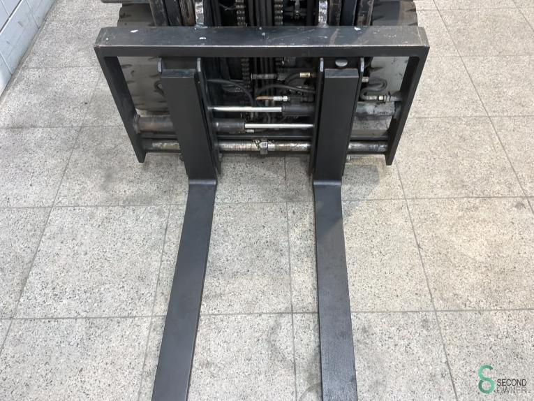 Toyota 7 FBMF 20 WKH9.422 49 16735