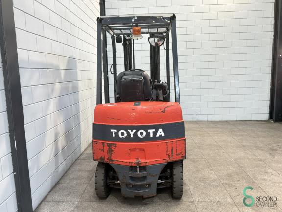 Toyota 7 FBMF 20 WKH9.422 13 16735