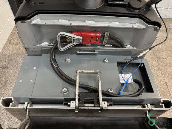 Still EXU-S22 WKH9.990 9 17432