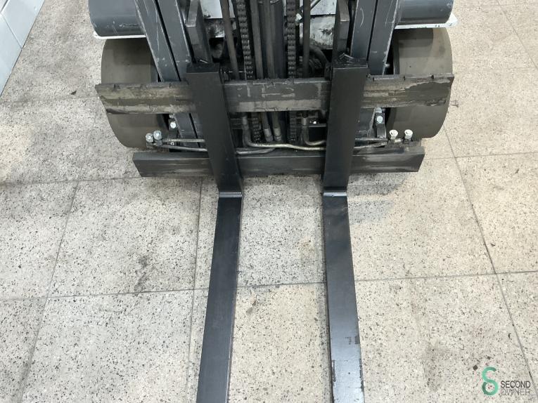 Nissan 1 N 1 L 18 Q WKH9.423 48 16760