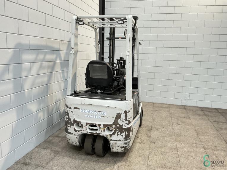 Nissan 1 N 1 L 18 Q WKH9.423 49 16760