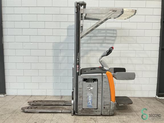 Still EXV-SF14 WKH10.577 1  18151