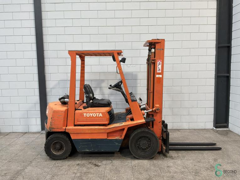 Toyota 02-5 FD 20 WKH9.157 36 16431
