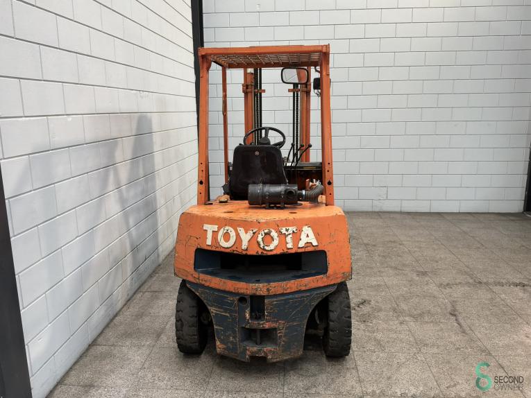 Toyota 02-5 FD 20 WKH9.157 40 16431
