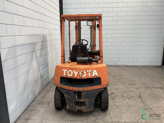 Toyota 02-5 FD 20 WKH9.157 6 16431