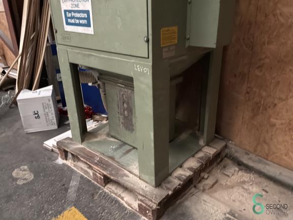 ECS HOU10.452 4 17998