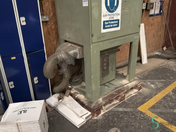 ECS HOU10.452 7 17998