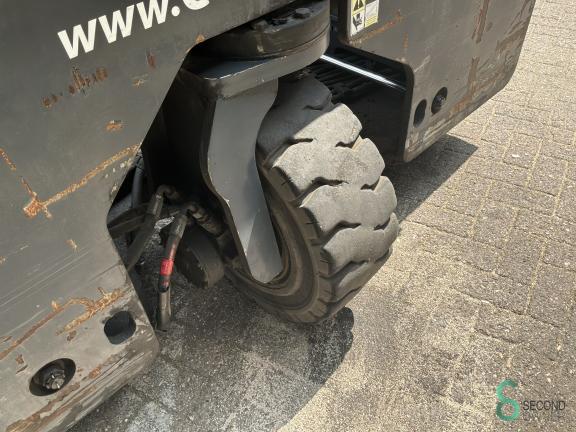 Combilift C4000 WKH10.402 8 17937