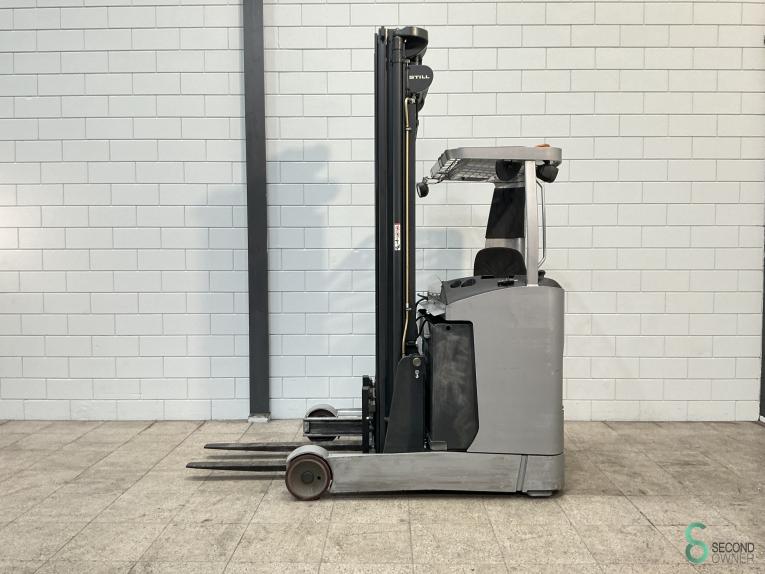 Still FM-X17 WKH10.031 39 17484