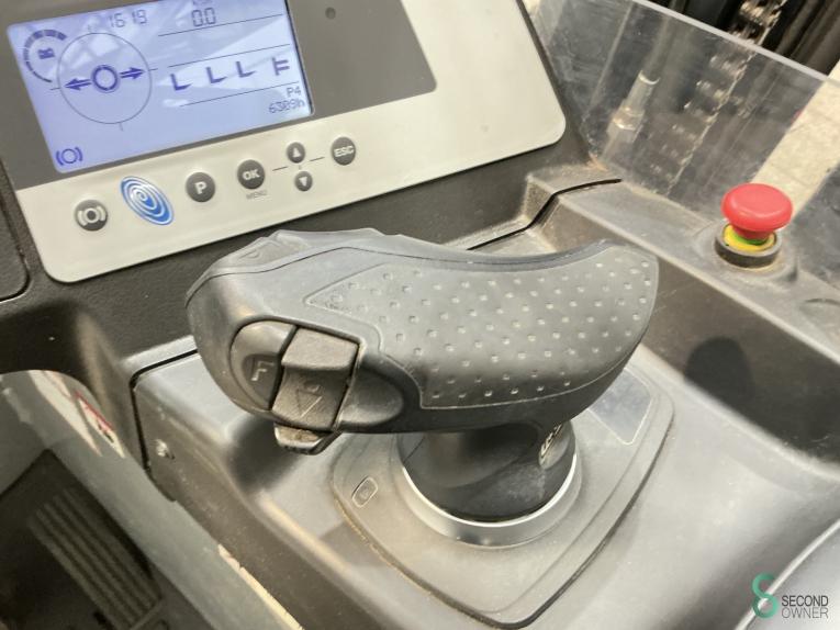 Still FM-X17 WKH10.031 51 17484