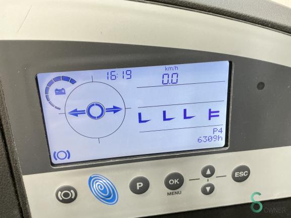 Still FM-X17 WKH10.031 9 17484