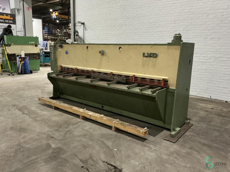 LVD HSL 3100x6 MET9.727 24 17135
