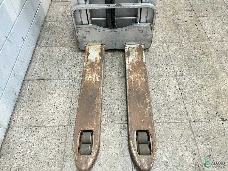 Still EXD-S20 WKH9.913 35 17338