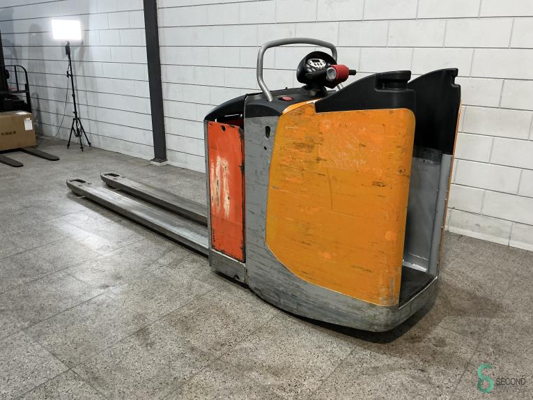 Still EXU-S24 WKH9.266 27 16555