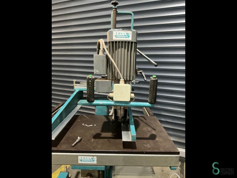 Select HOU8.997 47 16258