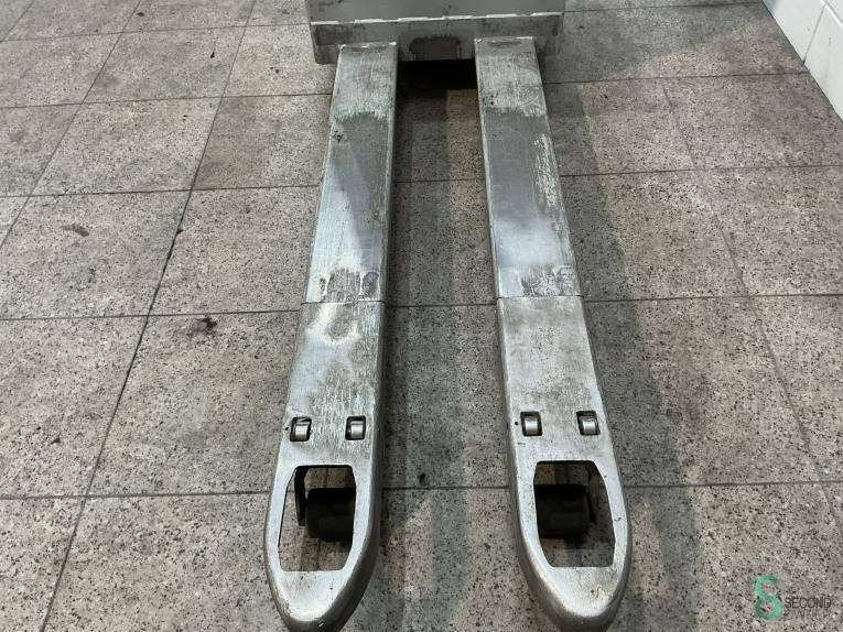 Still EXH-SF20 WKH9.985 32 17426