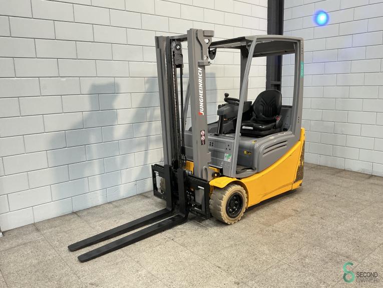 Jungheinrich EFG 218 WKH10.088 42 17543