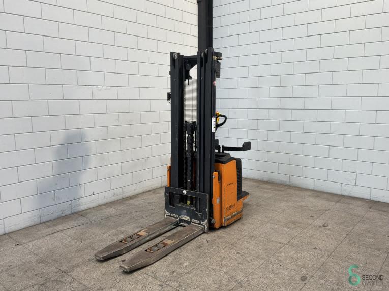 Still EGV-S14 WKH10.579 37 18154