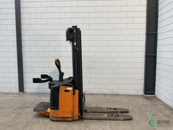 Still EGV-S14 WKH10.579 2 18154