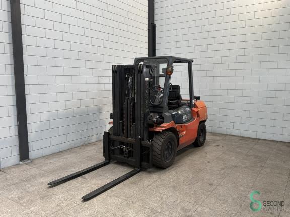 Toyota 42-7 FD 35 WKH11.455 3 19335