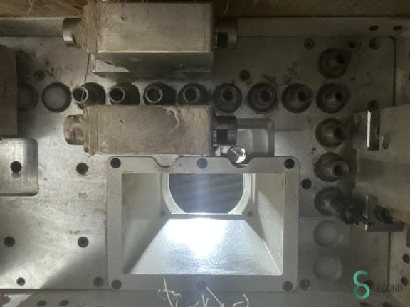 SCM HOU9.615 40 16977