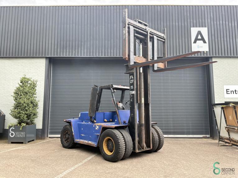 Caterpillar V 330 C WKH10.866 34 18517