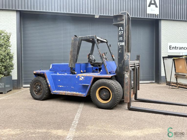 Caterpillar V 330 C WKH10.866 29 18517