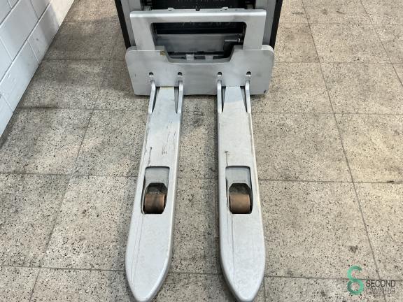 Still FXV14N WKH10.293 5 17778