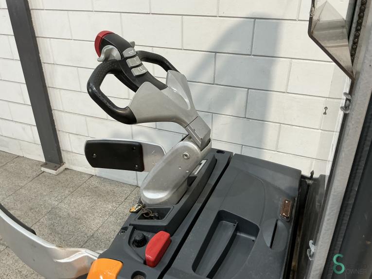 Still EXV-SF14 WKH9.511 36 16840