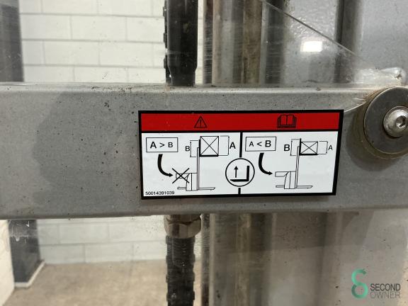 Still EXV-SF14 WKH9.511 13 16840