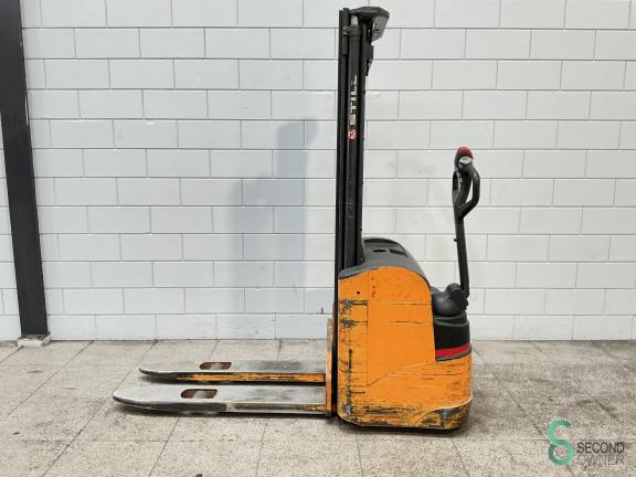 Still EXU14 WKH10.785 1  18671