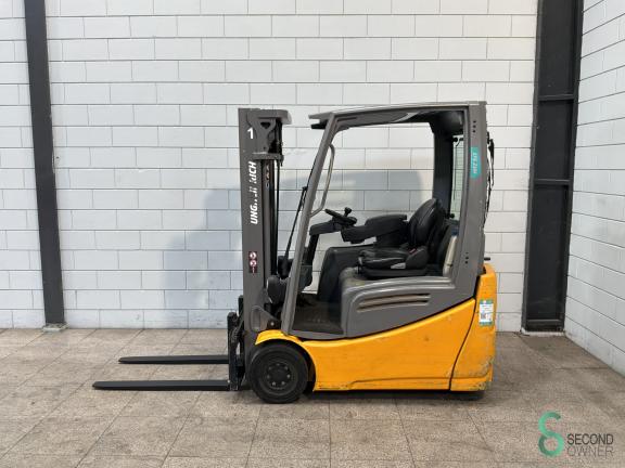 Jungheinrich EFG 216 WKH11.860 1  19877