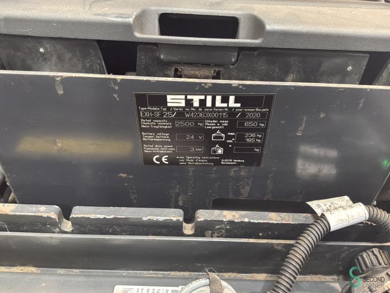 Still EXH-SF25 WKH9.858 32 17279