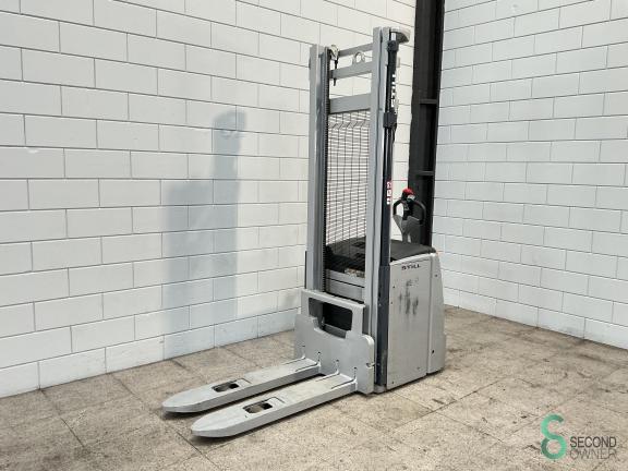 Still EXV20 WKH10.081 4 17535