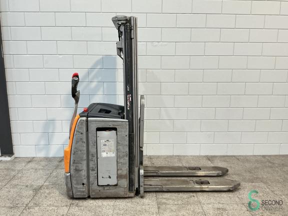 Still EXV14 WKH7.615 17 14276