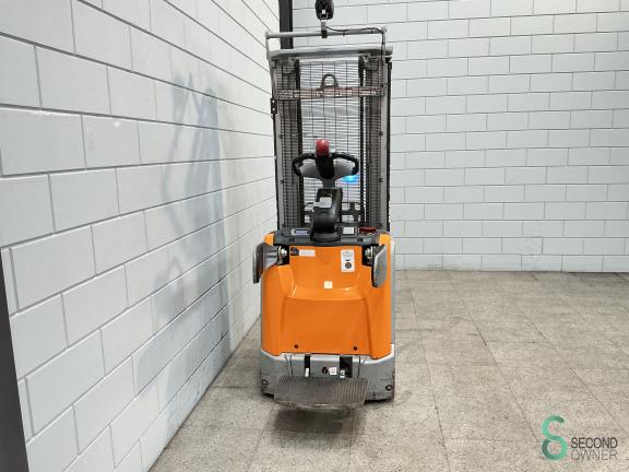 Still EXV-SF14 WKH10.631 6 18216