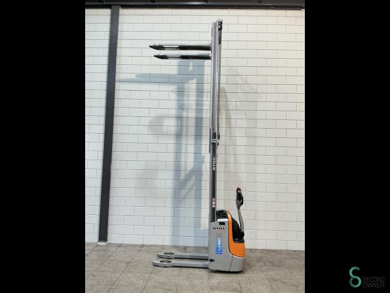 Still EXV12 WKH9.716 37 17121