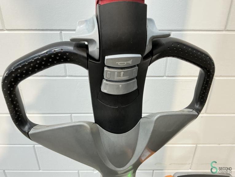 Still EXV12 WKH9.716 40 17121