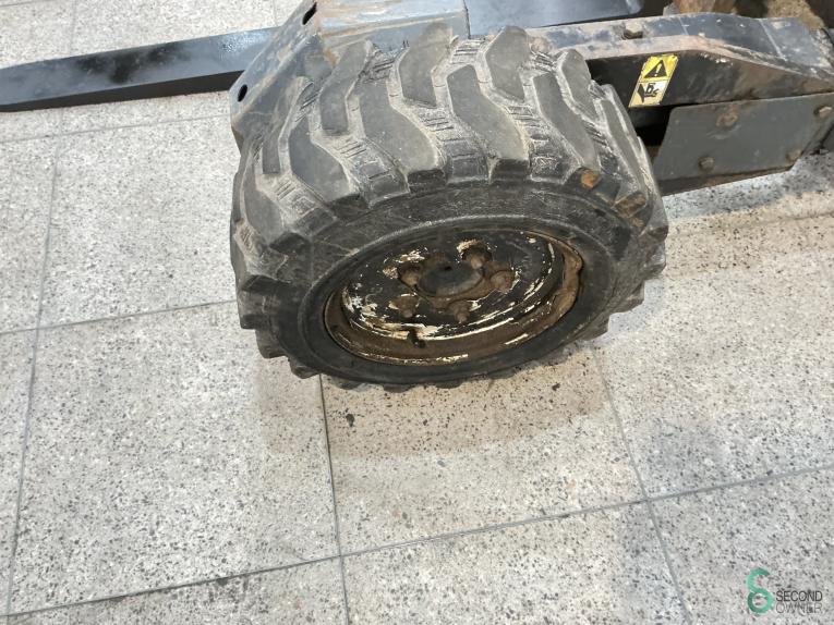 Moffett M4 24.4 WKH10.256 53 17748