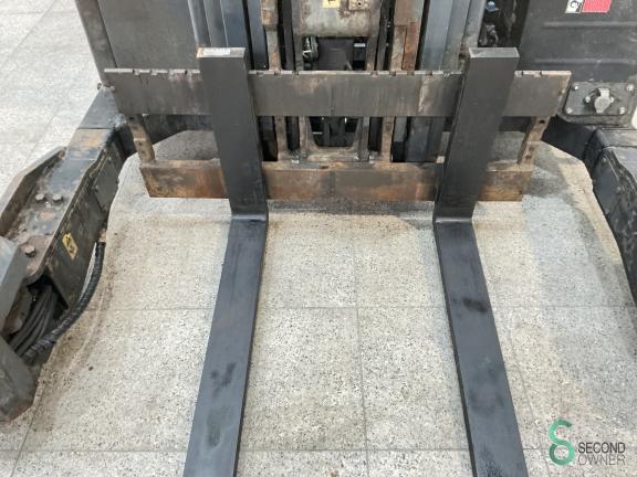 Moffett M4 24.4 WKH10.256 6 17748